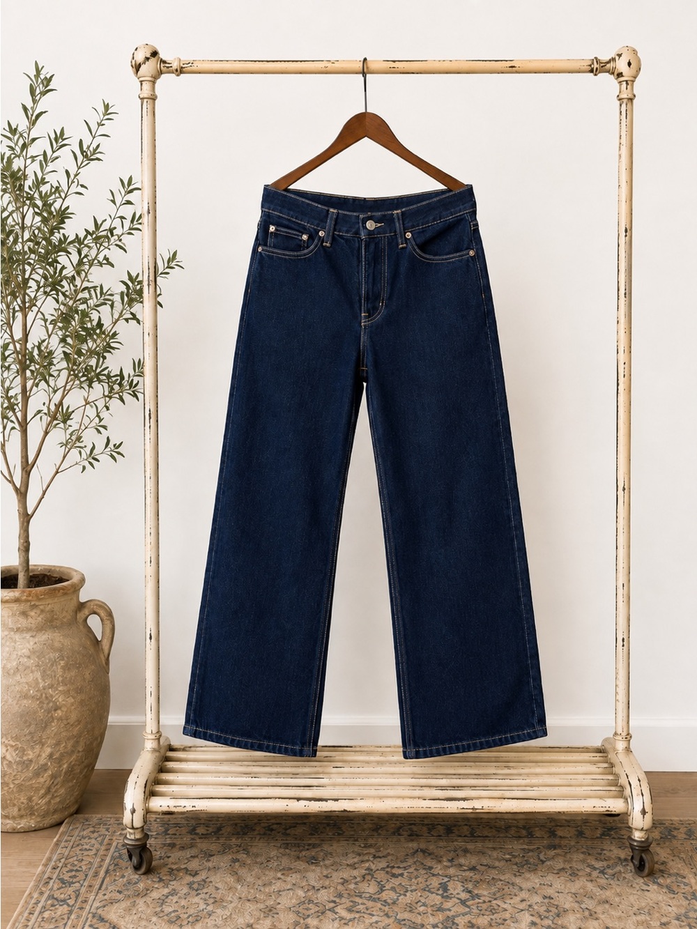 Classic High-Rise Wide-Leg Jeans in Dark Blue